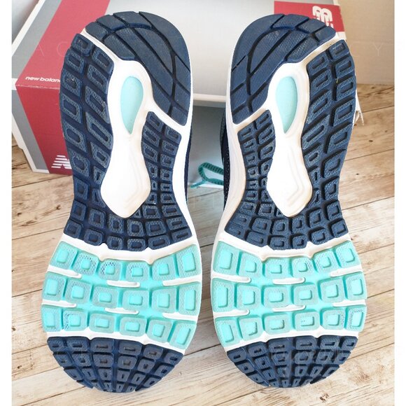 New Balance Women’s Running Shoes 560V7 Size 7.5B W560LT7 Athletic Sneakers - Picture 3 of 15